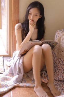 一边亲着一面膜下面怎么回事